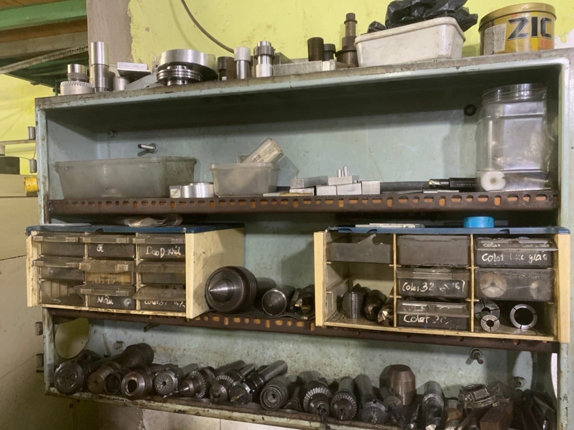 Tools shelf 1.jpg